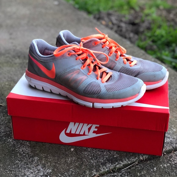 Nike Shoes - Nike running shoe